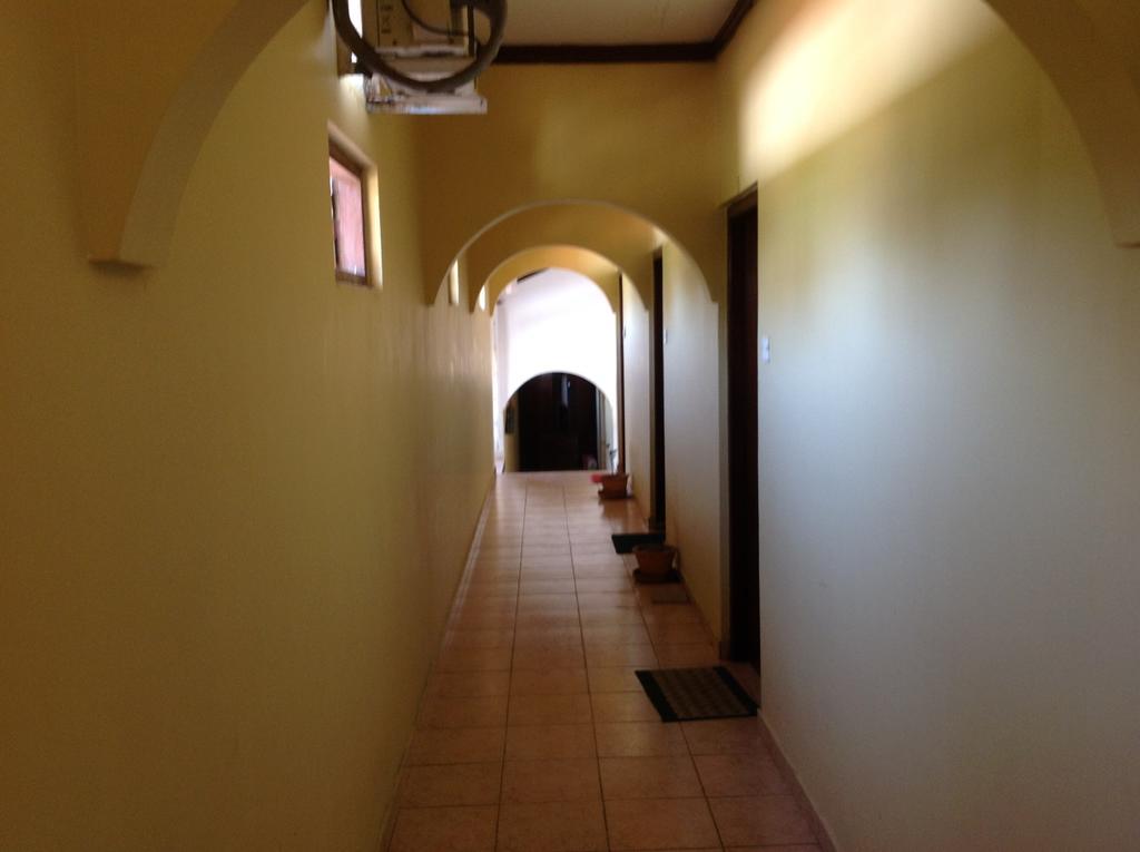 Ninnada Beach Hotel Marawila Extérieur photo