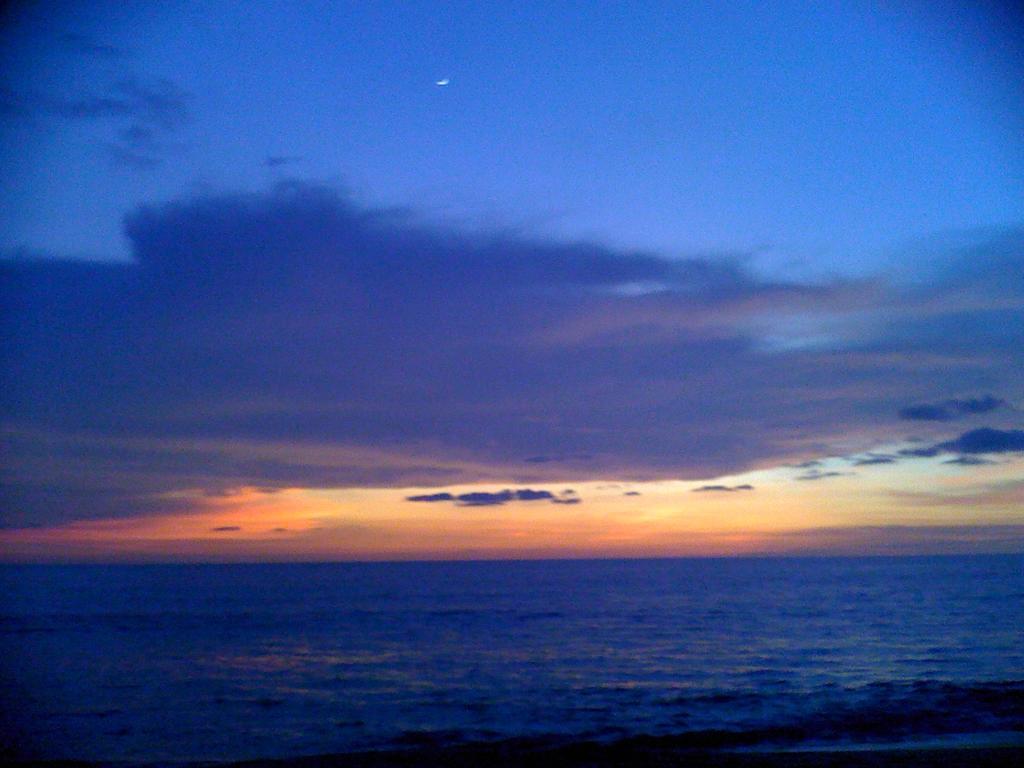 Ninnada Beach Hotel Marawila Chambre photo