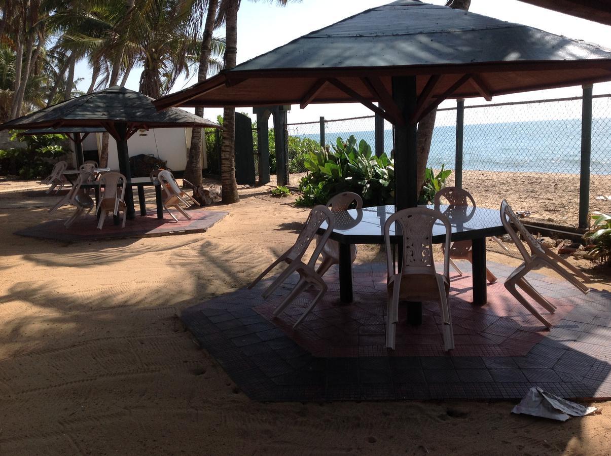 Ninnada Beach Hotel Marawila Extérieur photo